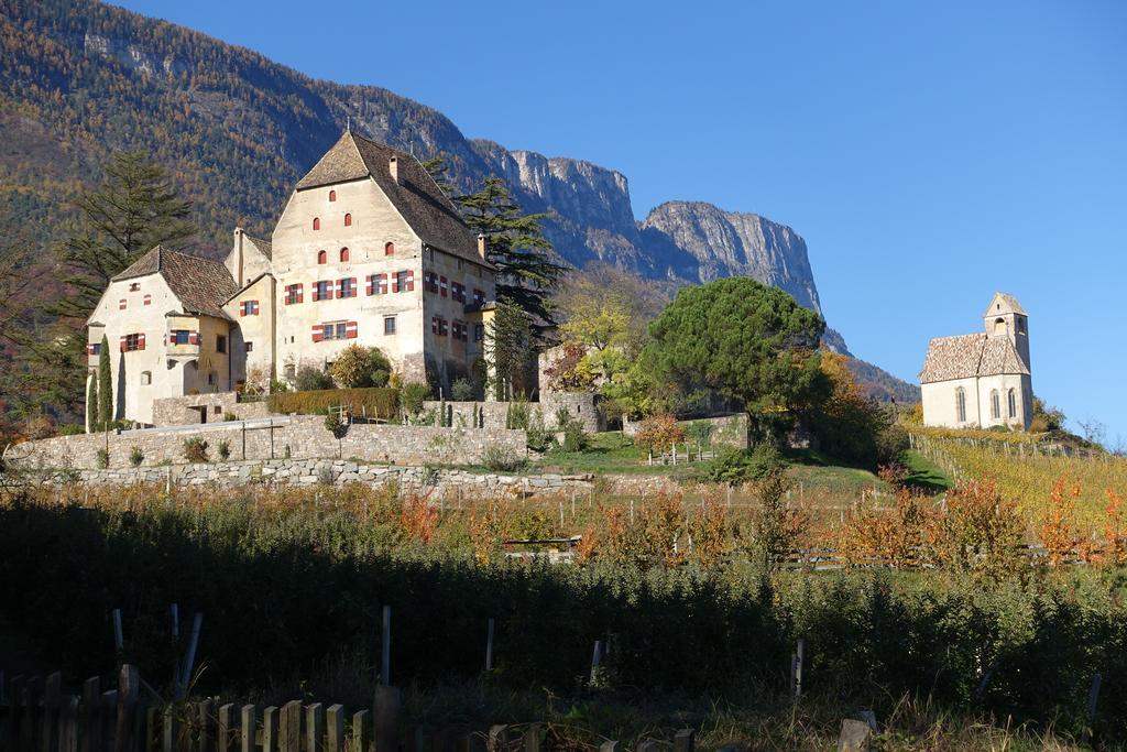 Schloss-Hof Appiano Sulla Strada Del Vino Exterior photo