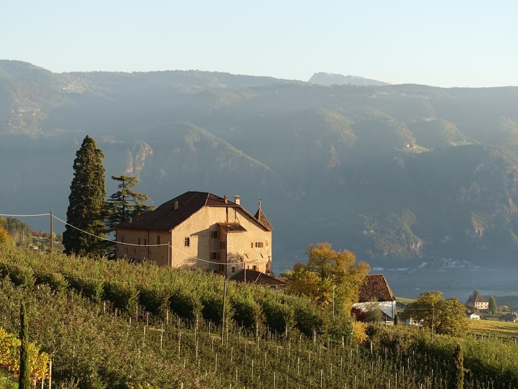 Schloss-Hof Appiano Sulla Strada Del Vino Exterior photo